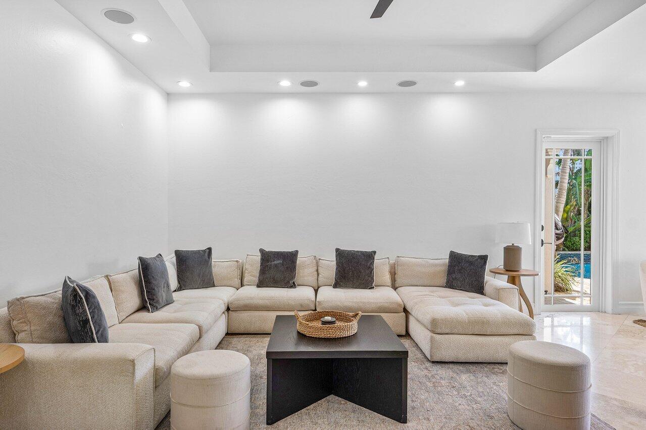 HARBOR BEACH EXTENSION - Residential