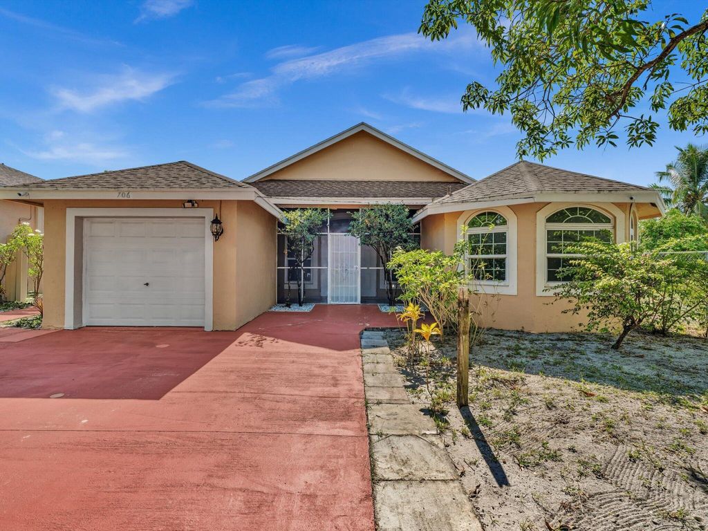 Photo of 706 N C Street, Lake Worth Beach, FL 33460 (MLS # R11116381)