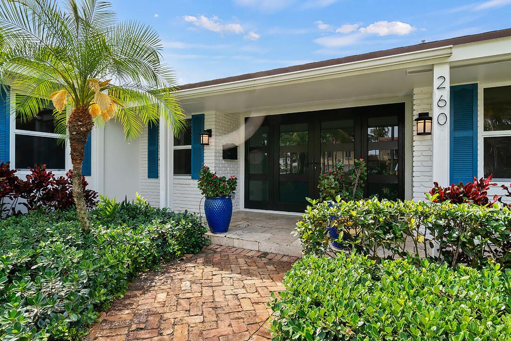 Photo of 260 E Lakewood Road, West Palm Beach, FL 33405 (MLS # B26017905)