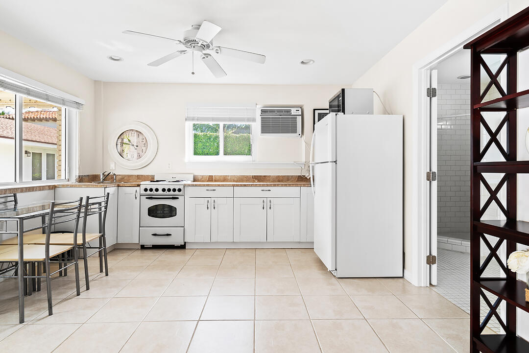 LAKEWOOD - Residential