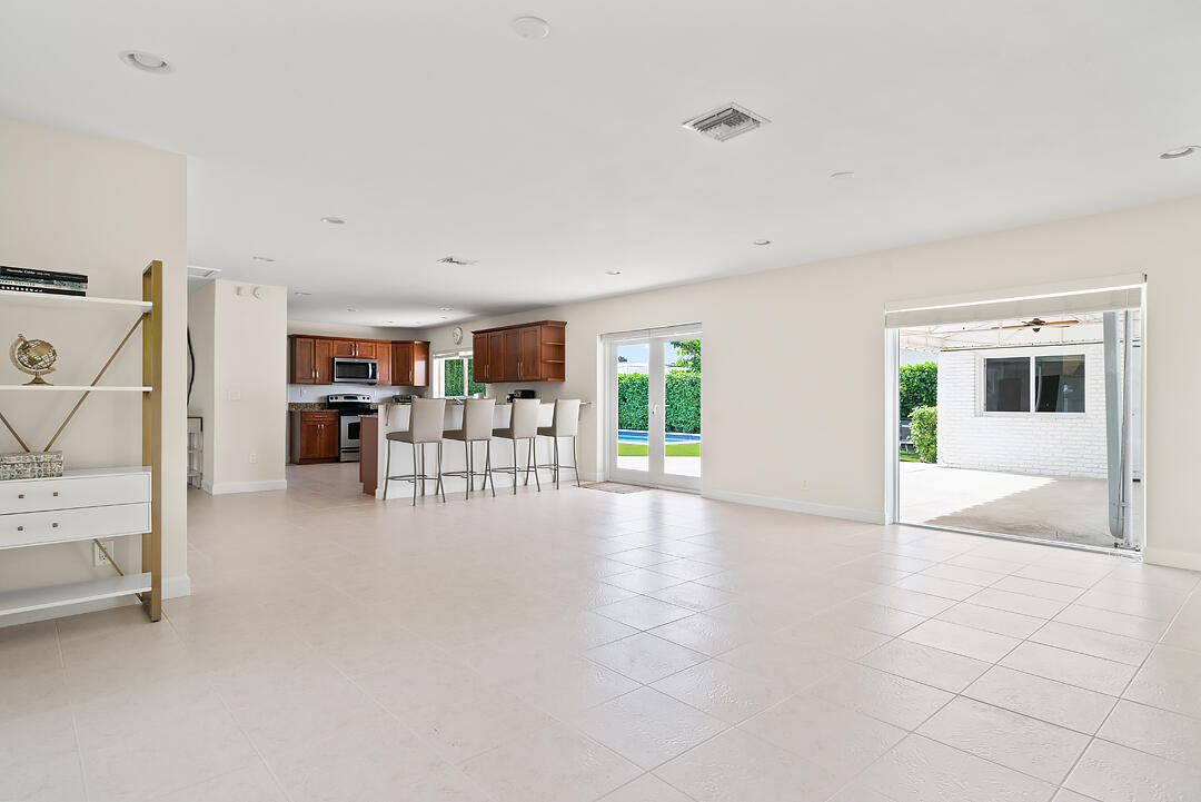 LAKEWOOD - Residential