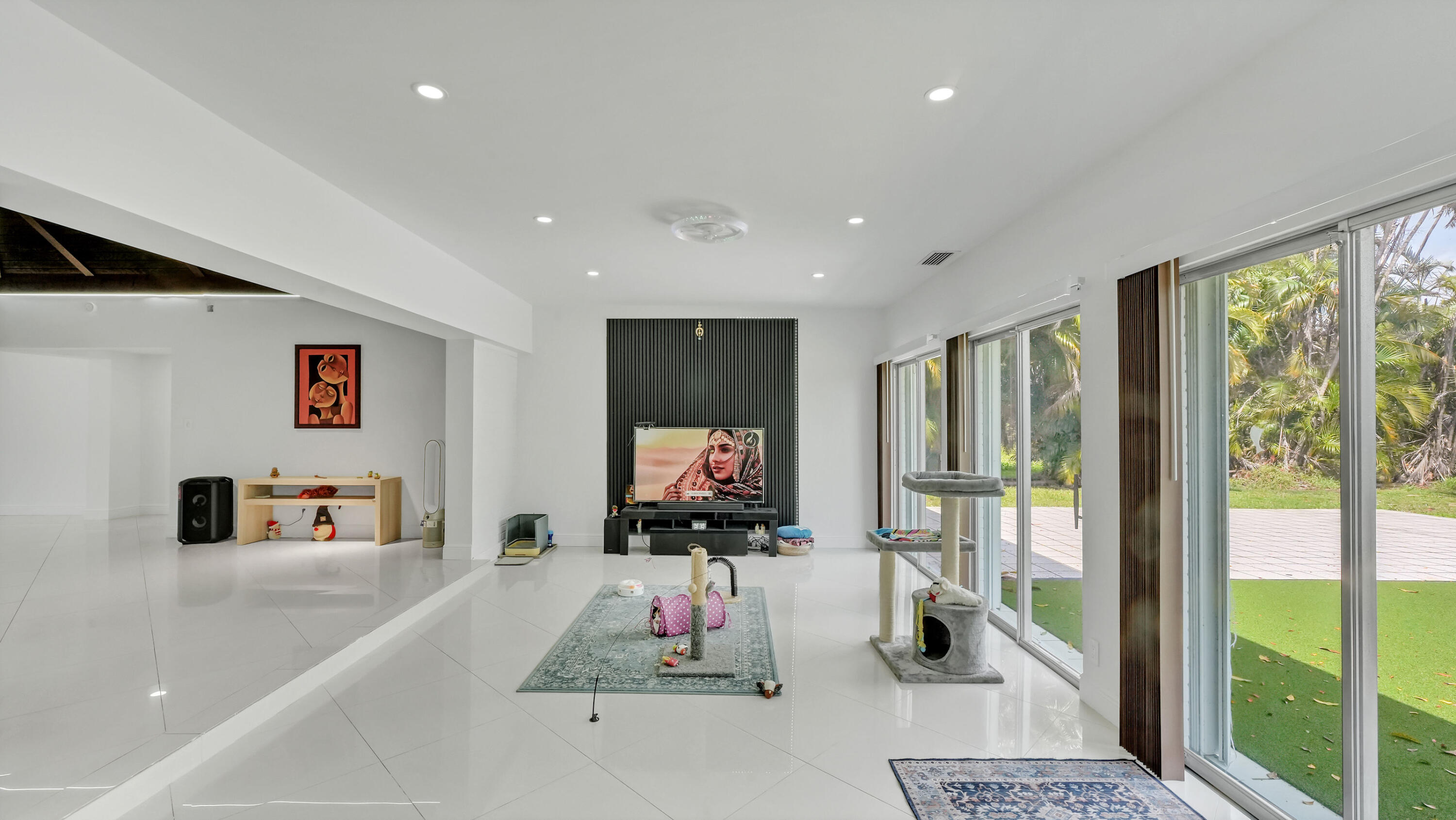 WOODLANDS SEC FIVE - Residential