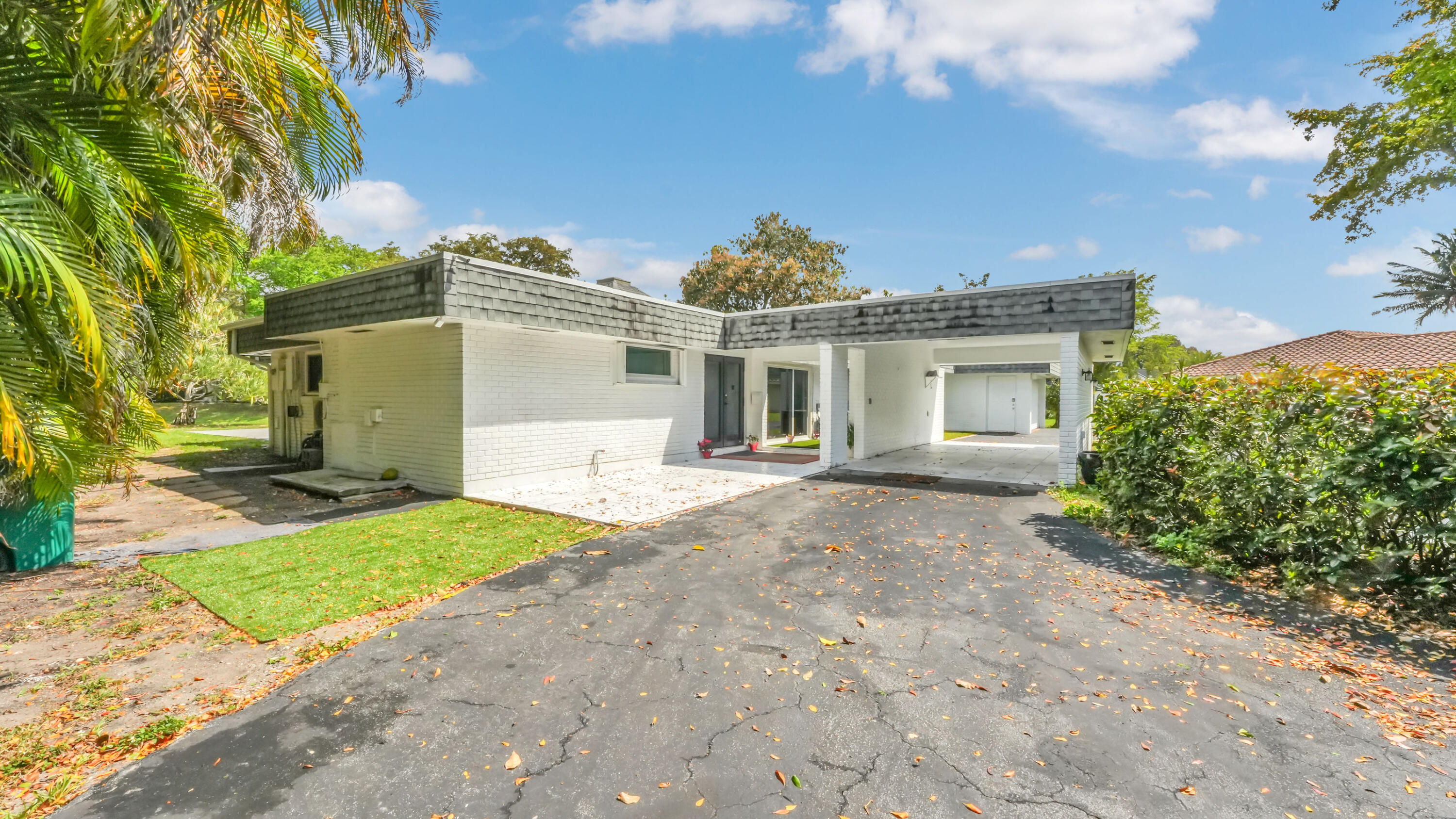 WOODLANDS SEC FIVE - Residential