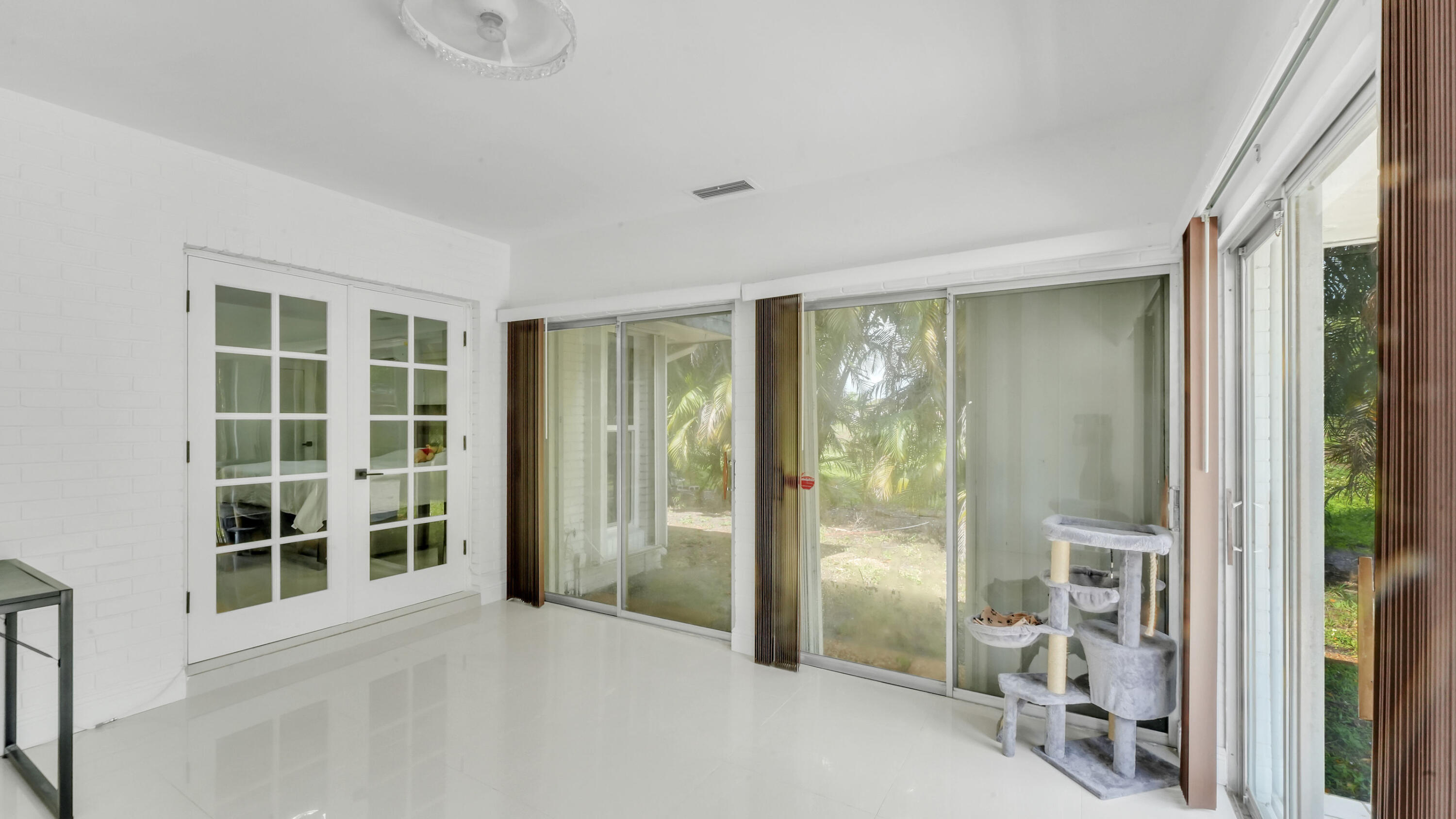 WOODLANDS SEC FIVE - Residential