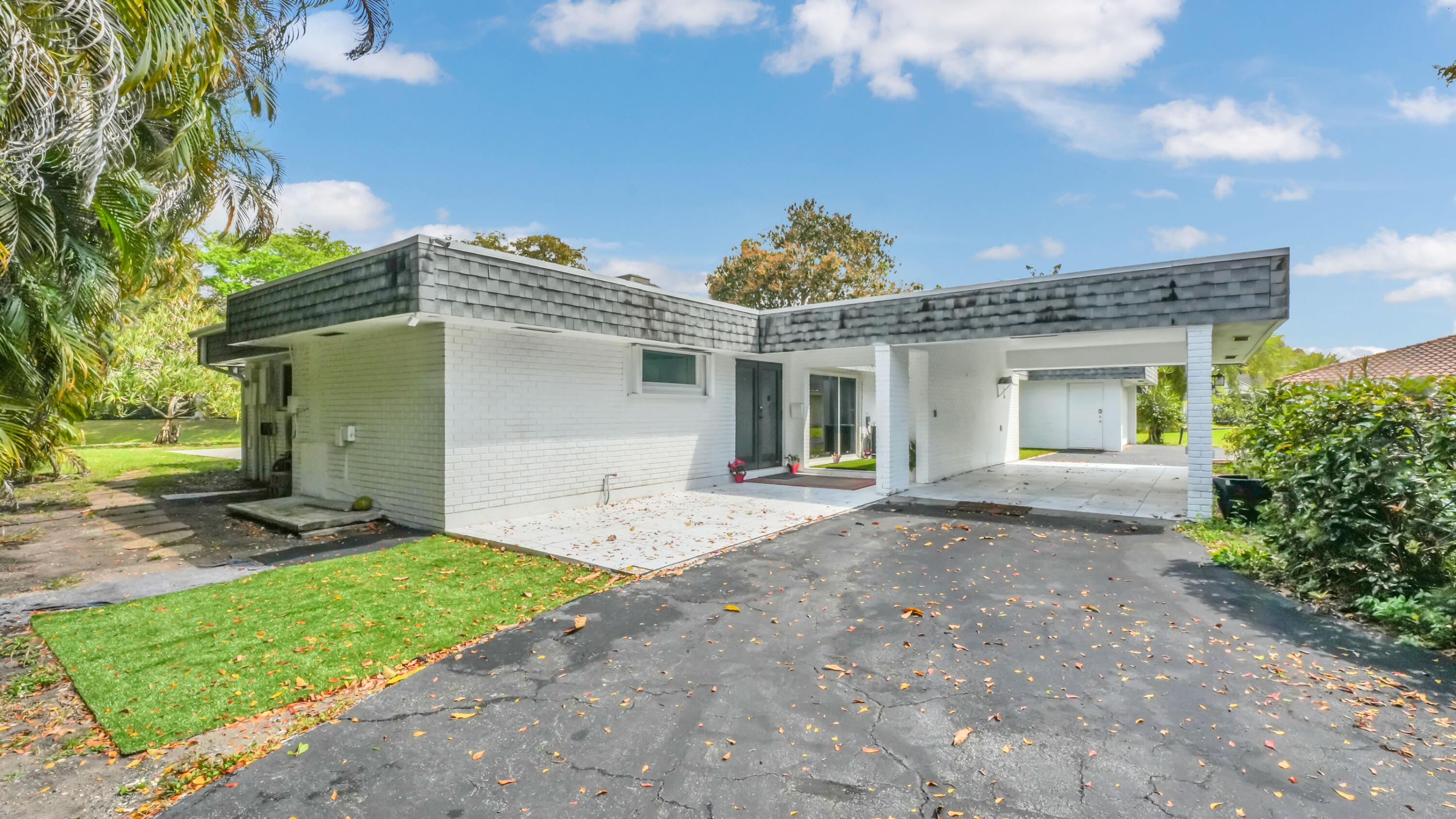 WOODLANDS SEC FIVE - Residential