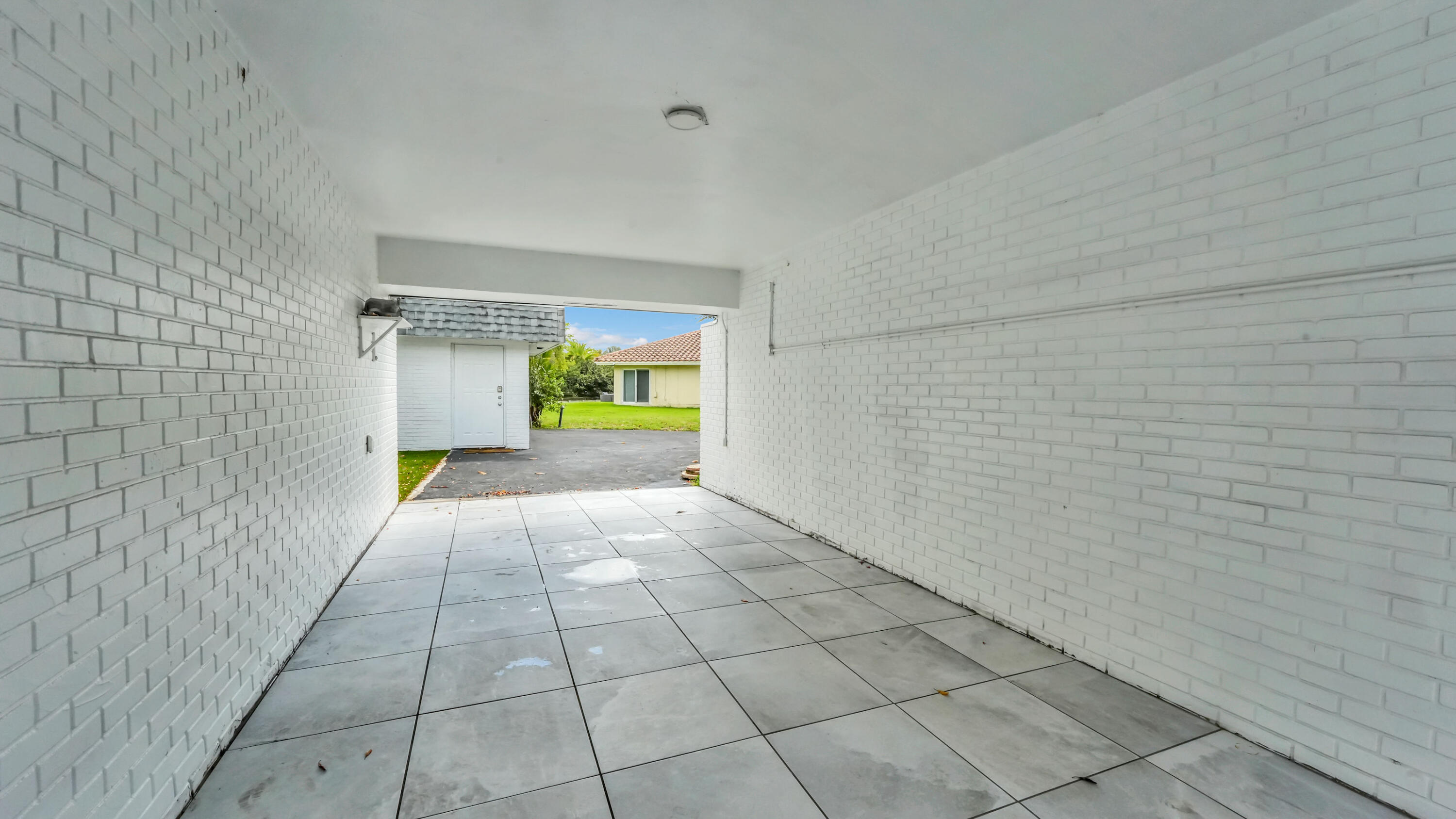 WOODLANDS SEC FIVE - Residential