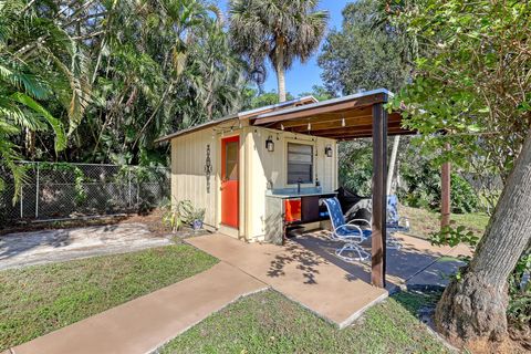 A home in Lake Worth