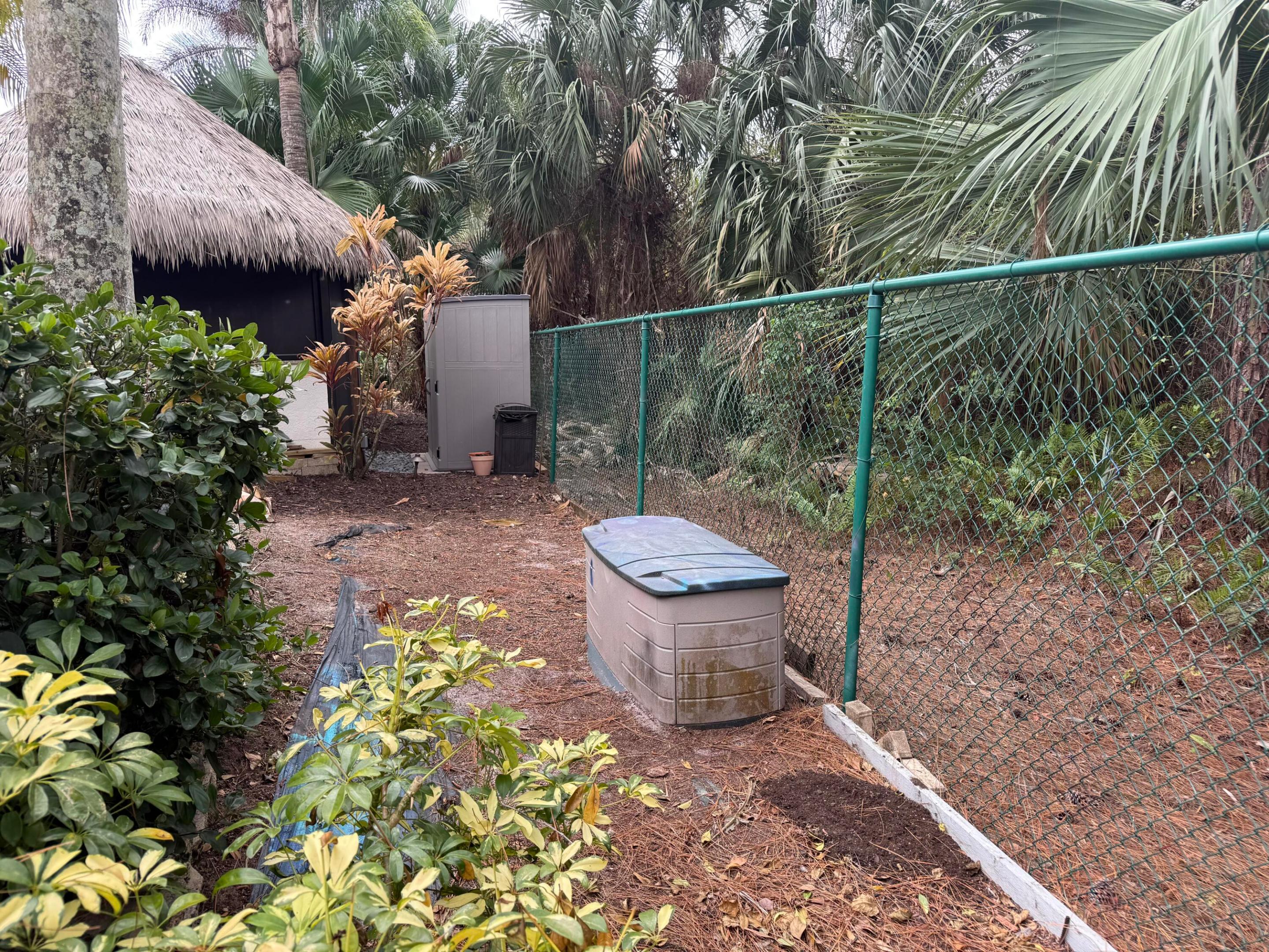 Outdoor Resort - Land