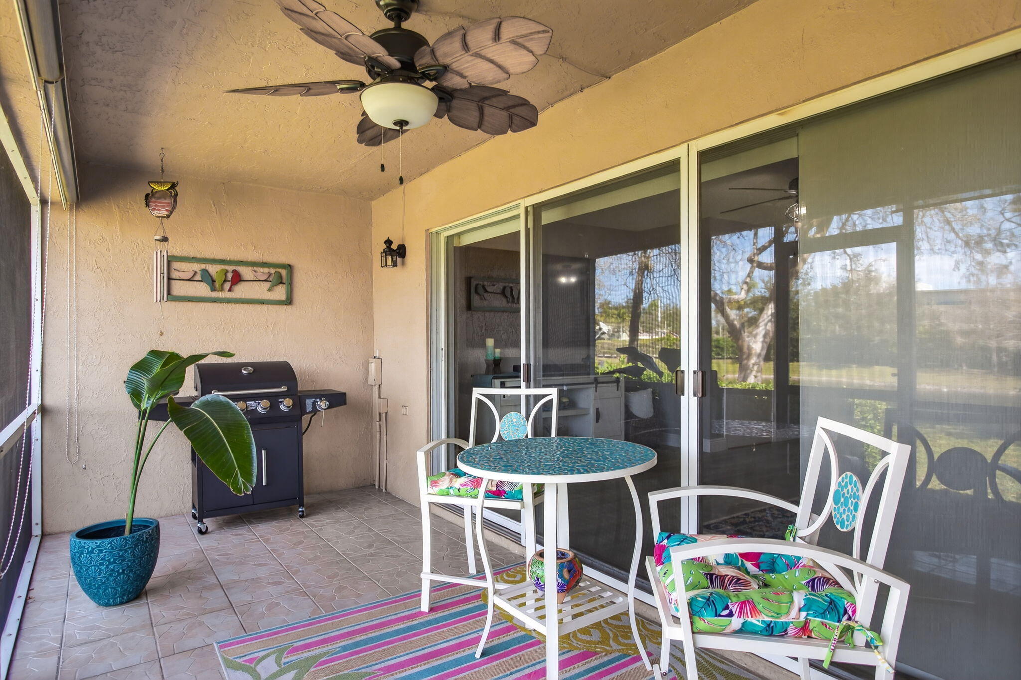 ADDISON COURT - Residential