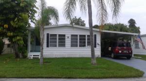 Spanish lakes river front - Residential