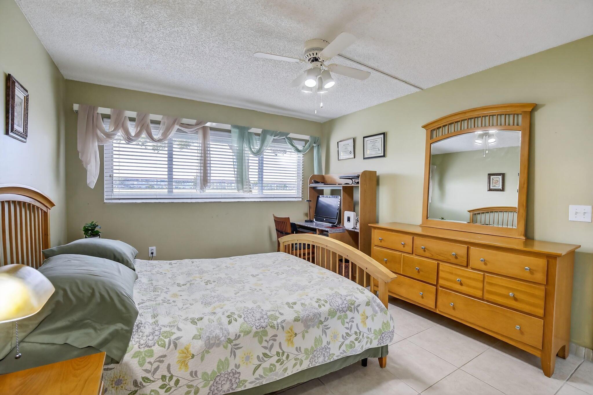 IVANHOE EAST AT CENTURY V - Residential