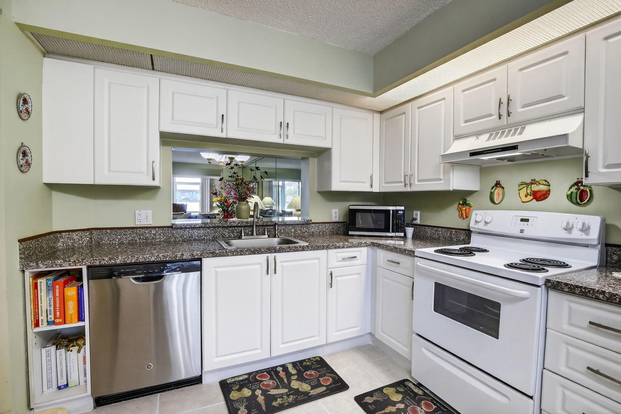 IVANHOE EAST AT CENTURY V - Residential