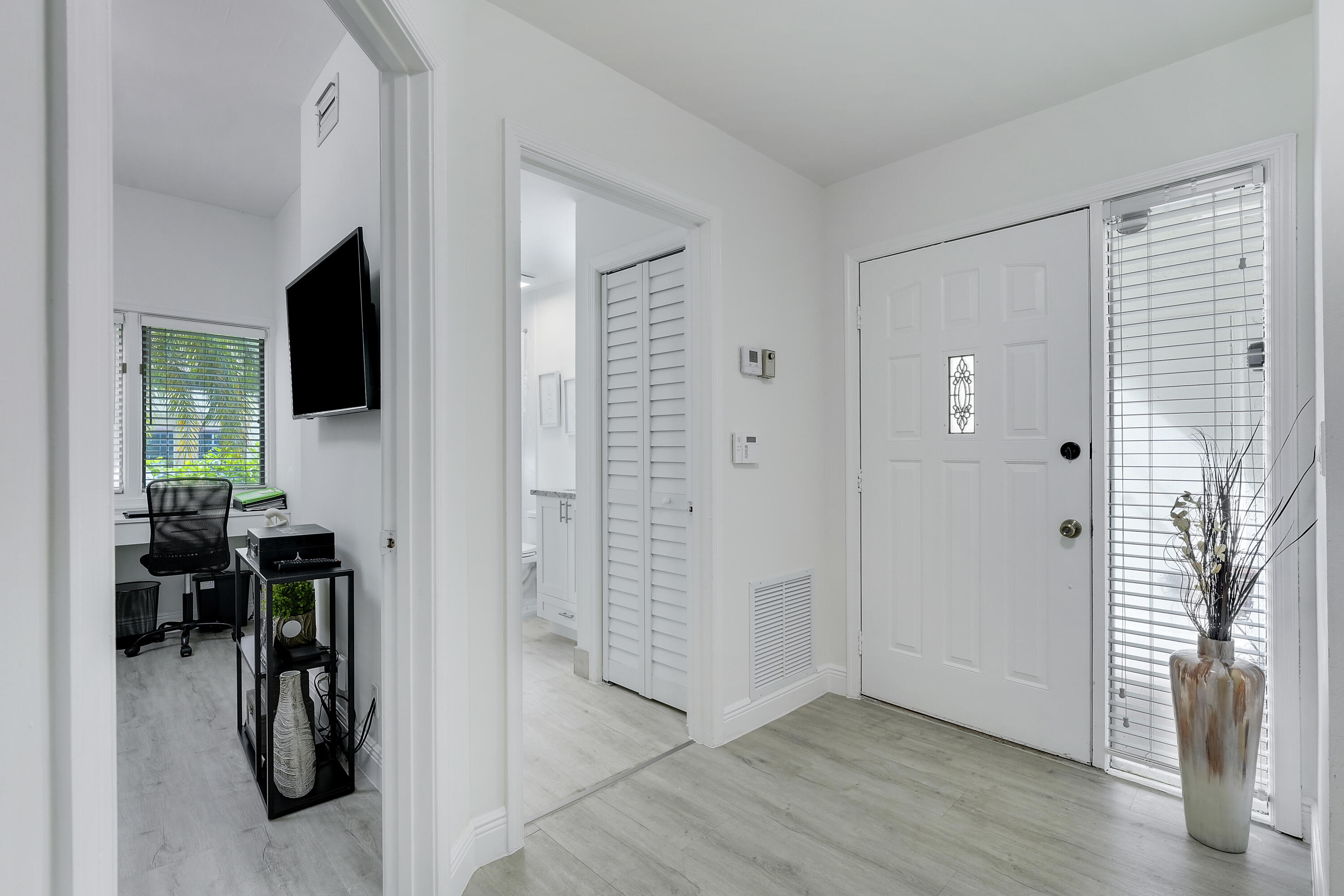 7860 Seville Place 2203