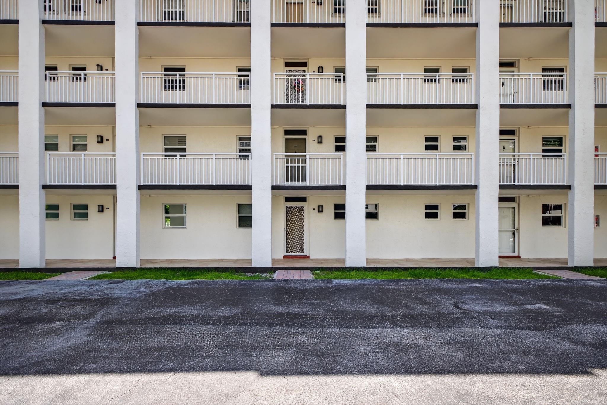 1541 S Ocean Blvd 122