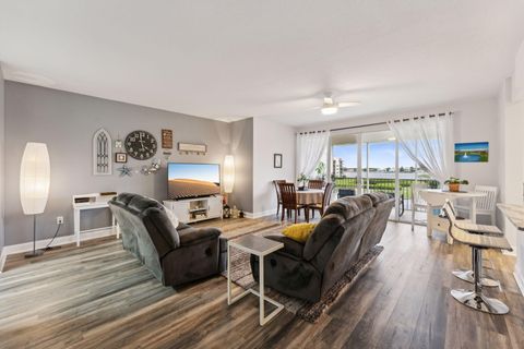 A home in Hypoluxo