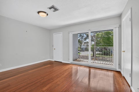 Tiny photo for 2107 NE 44th Street, Lighthouse Point, FL 33064 (MLS # B26088684)