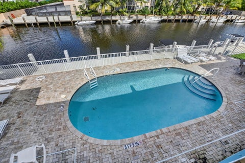 Tiny photo for 2107 NE 44th Street, Lighthouse Point, FL 33064 (MLS # B26088684)