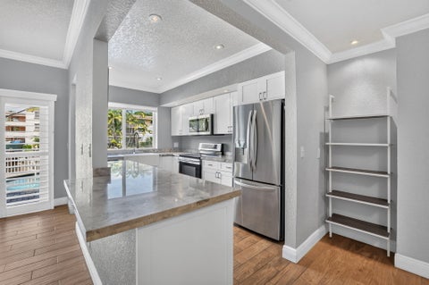 Tiny photo for 2107 NE 44th Street, Lighthouse Point, FL 33064 (MLS # B26088684)
