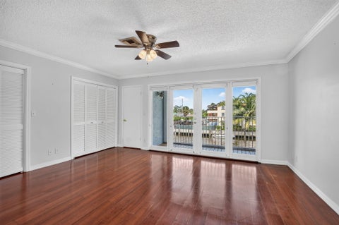 Tiny photo for 2107 NE 44th Street, Lighthouse Point, FL 33064 (MLS # B26088684)