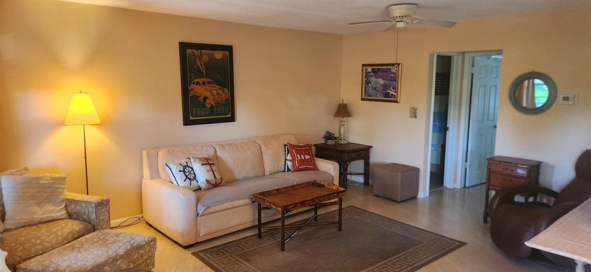 PARKDALE MANOR HOUSE COND - Residential Lease