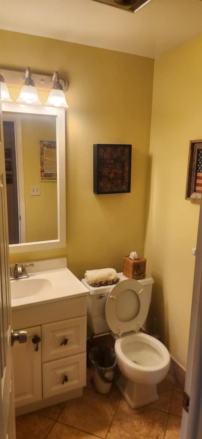 PARKDALE MANOR HOUSE COND - Residential Lease