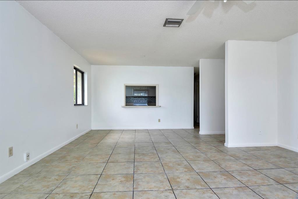 ONE TWENTY FIVE PALMWAY CONDO - Residential