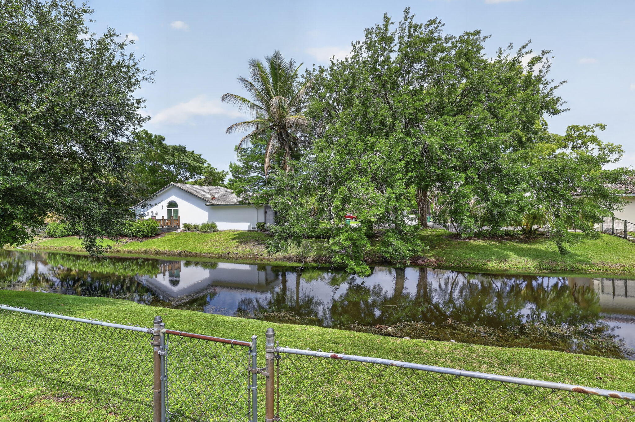 BRENTWOOD VILLAGE - Residential