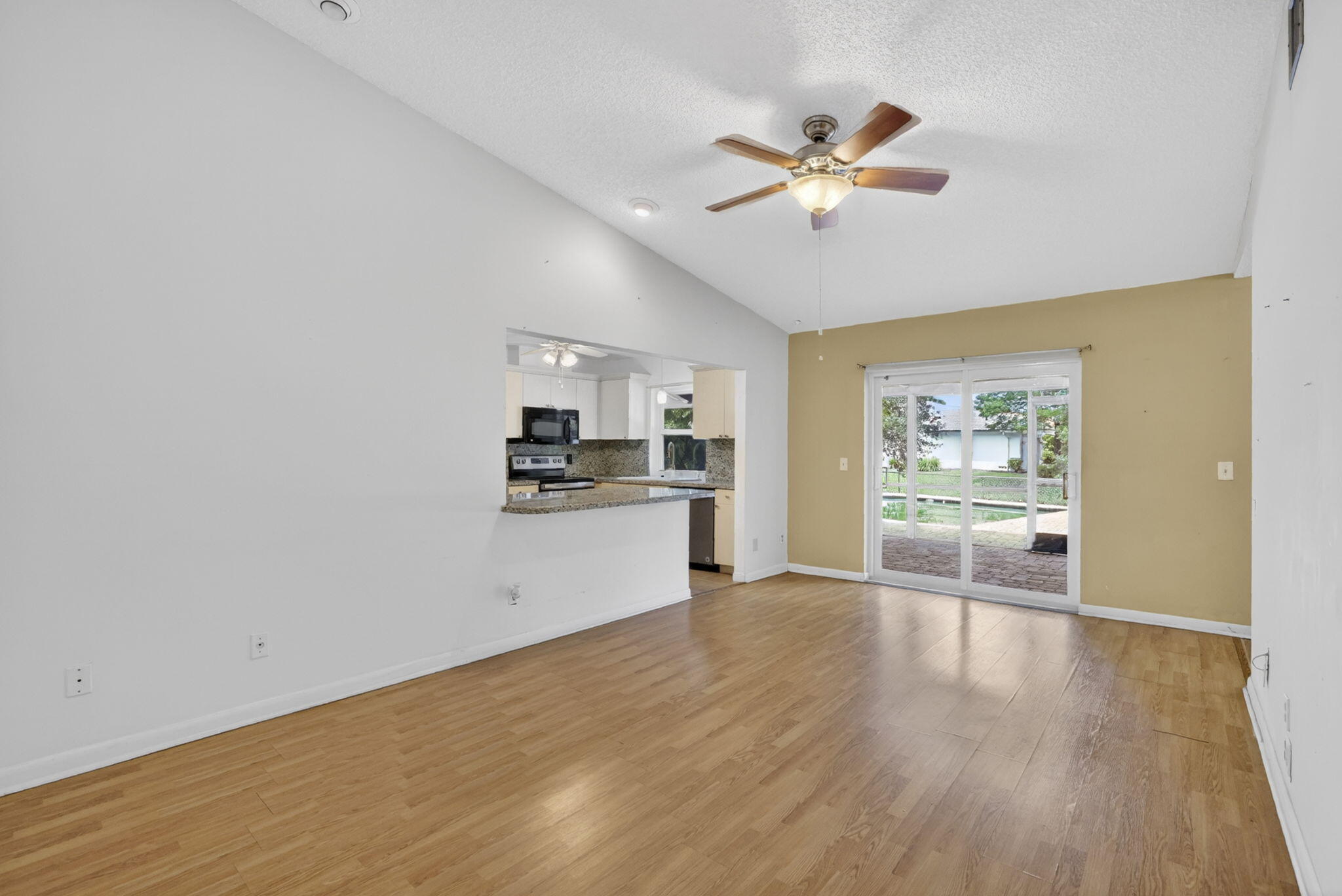 BRENTWOOD VILLAGE - Residential