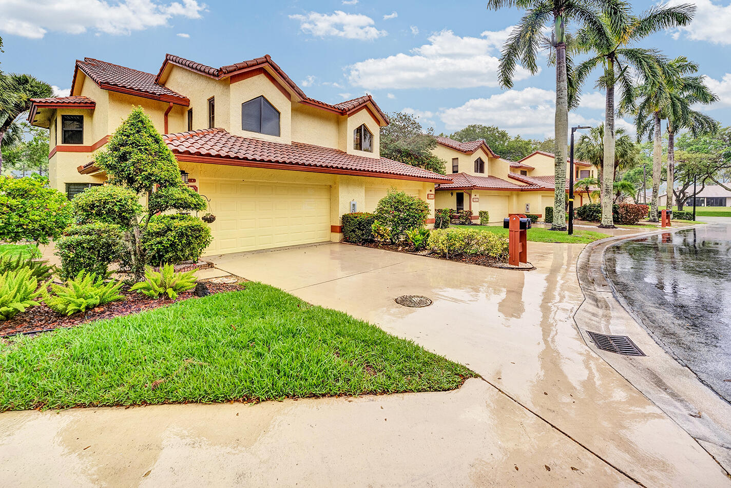 TOWNHOMES OF BOCA DELRAY CONDO - Residential