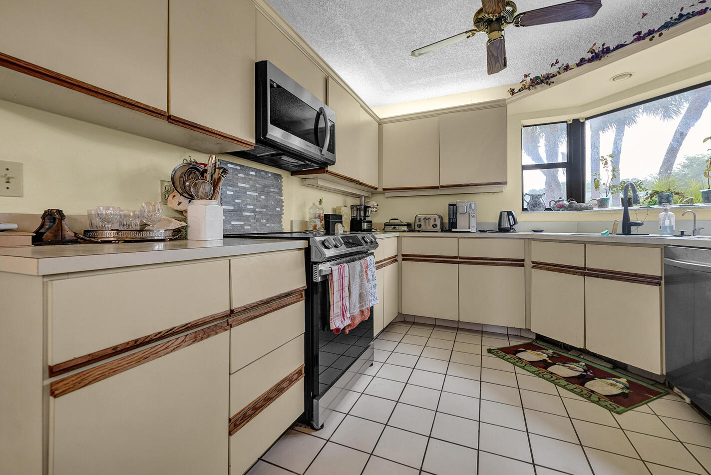 TOWNHOMES OF BOCA DELRAY CONDO - Residential