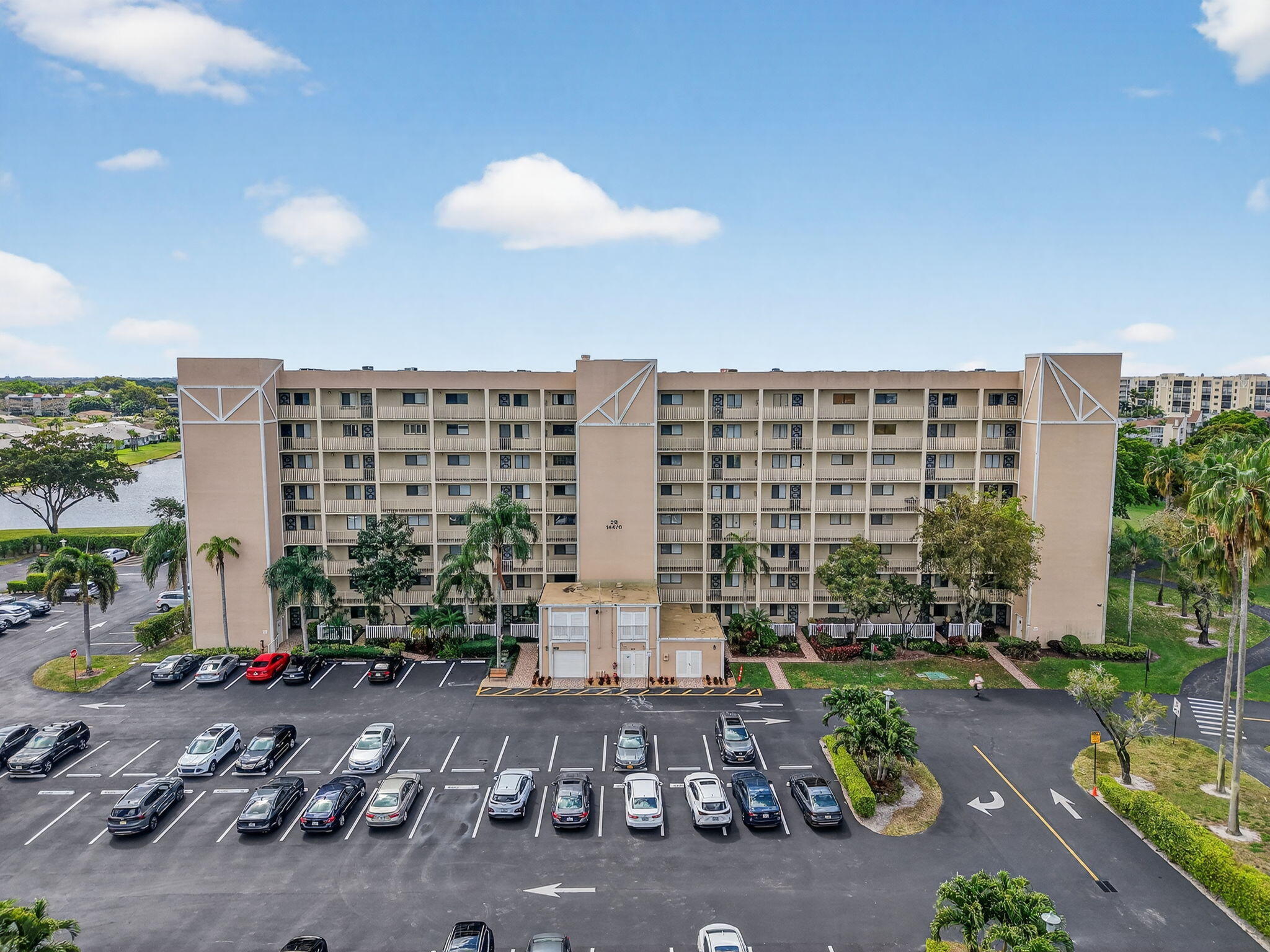 HUNTINGTON LAKES SEC THREE CONDOS - Residential