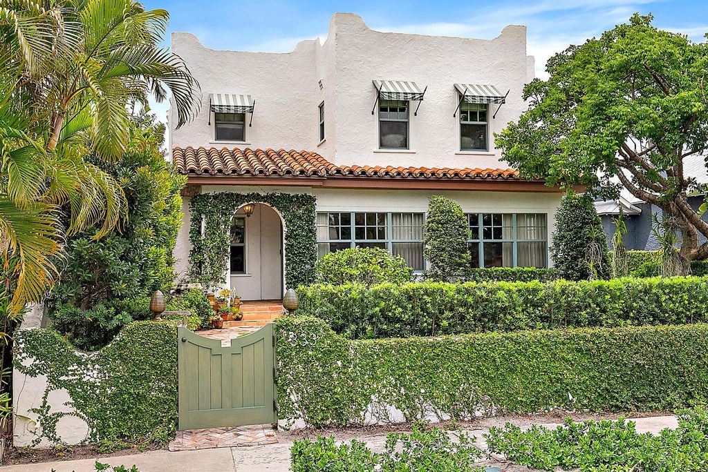 Photo of 333 Pilgrim Road, West Palm Beach, FL 33405 (MLS # R11136712)