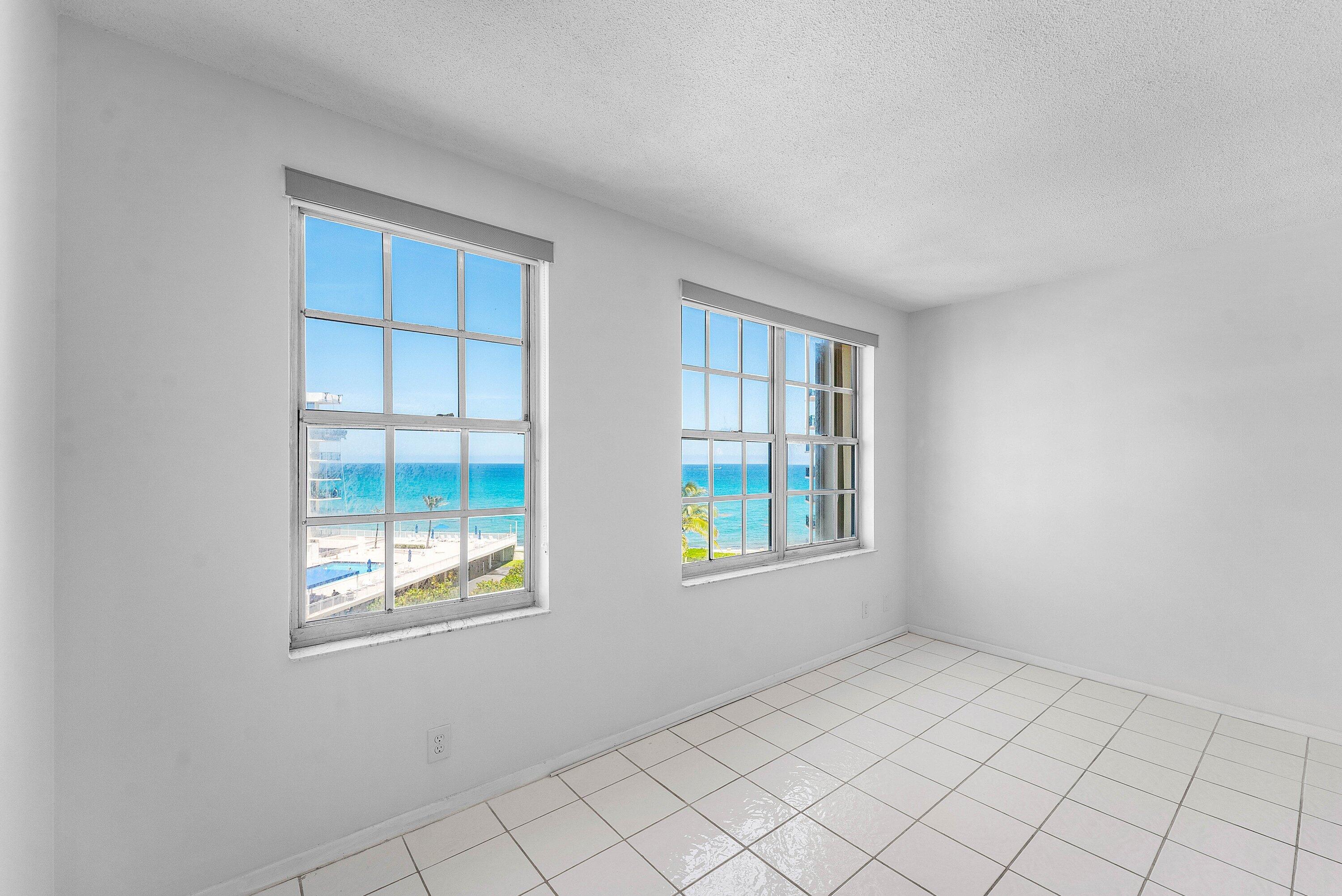 LA BONNE VIE CONDO - Residential Lease