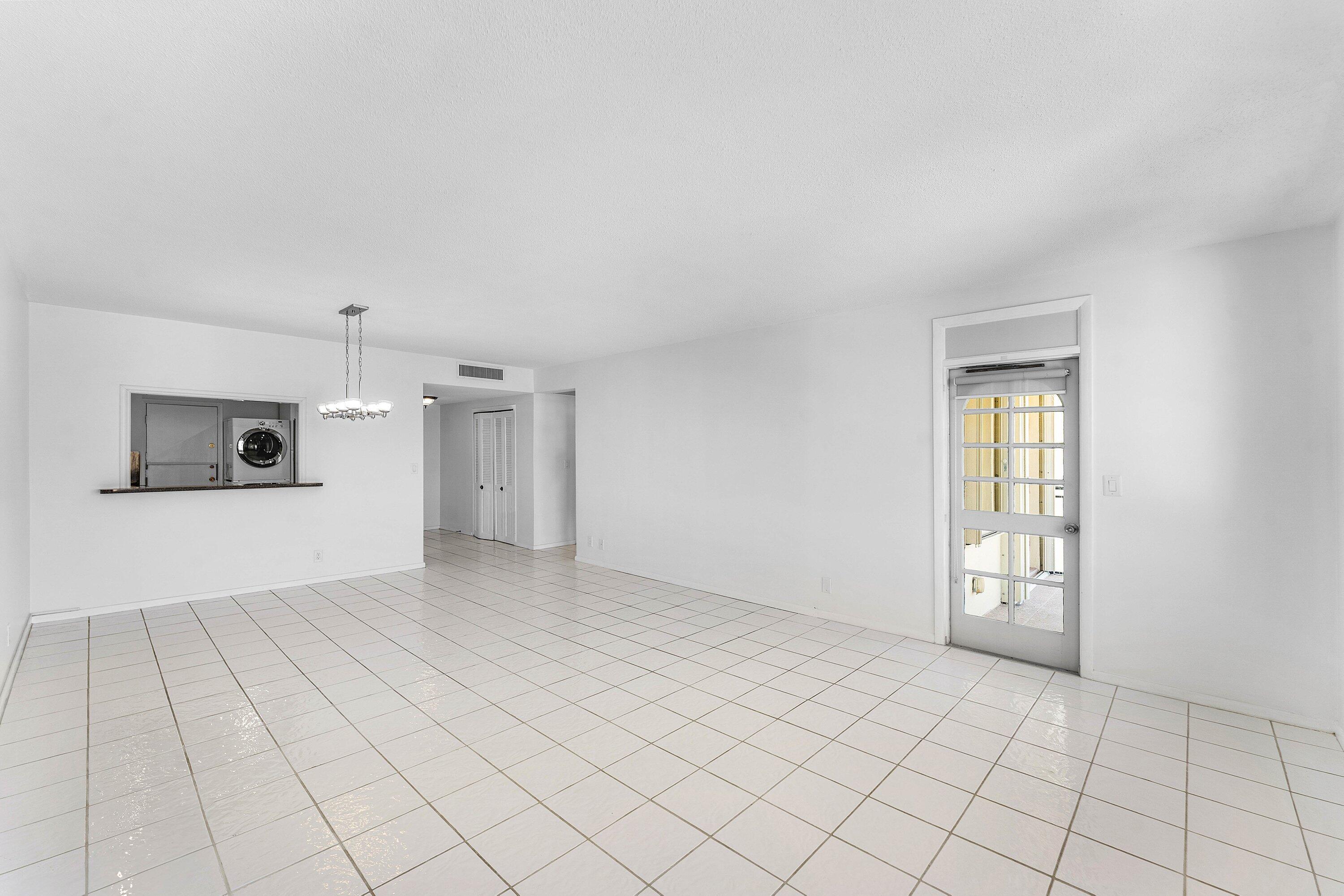 LA BONNE VIE CONDO - Residential Lease