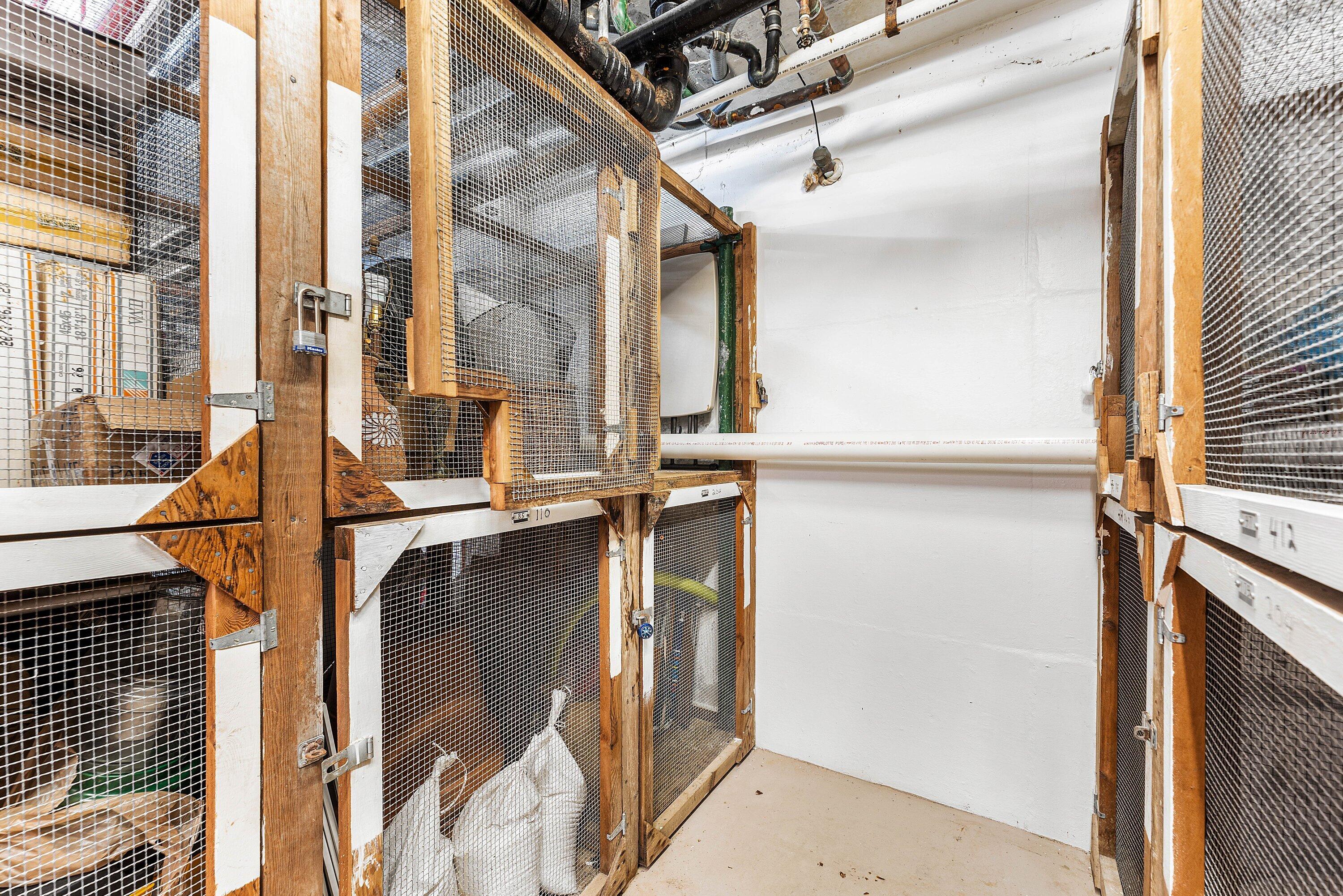 LA BONNE VIE CONDO - Residential Lease