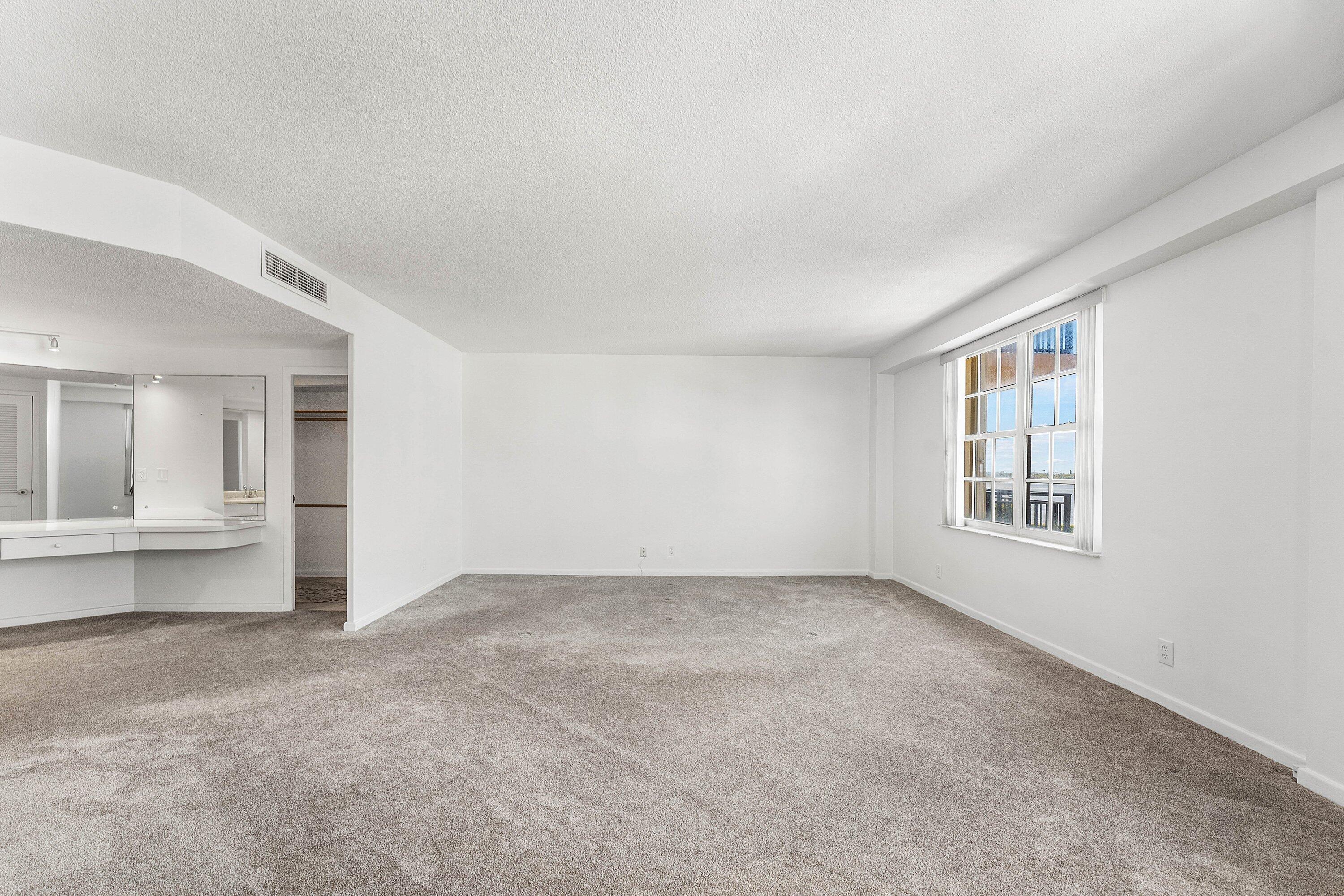 LA BONNE VIE CONDO - Residential Lease