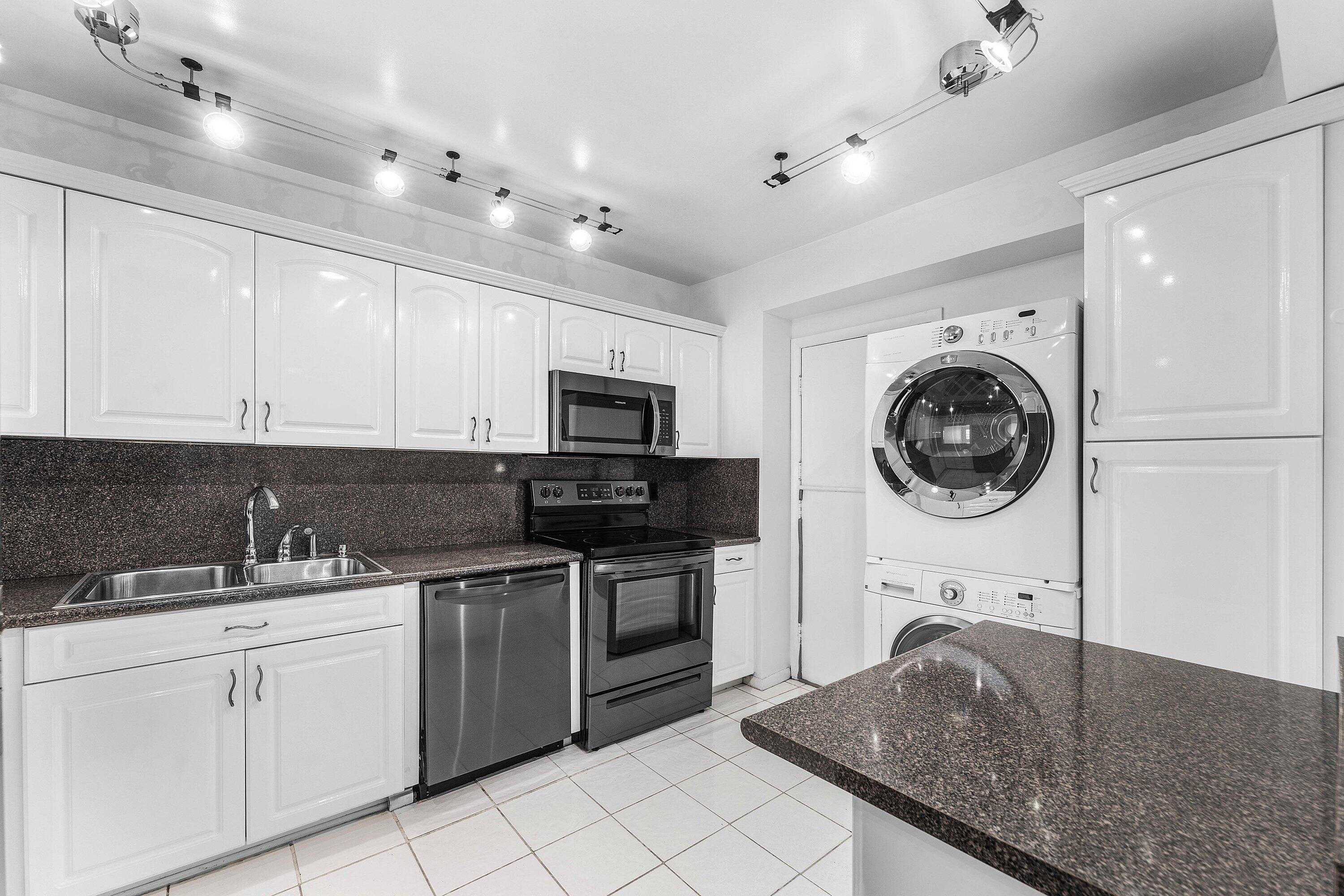 LA BONNE VIE CONDO - Residential Lease