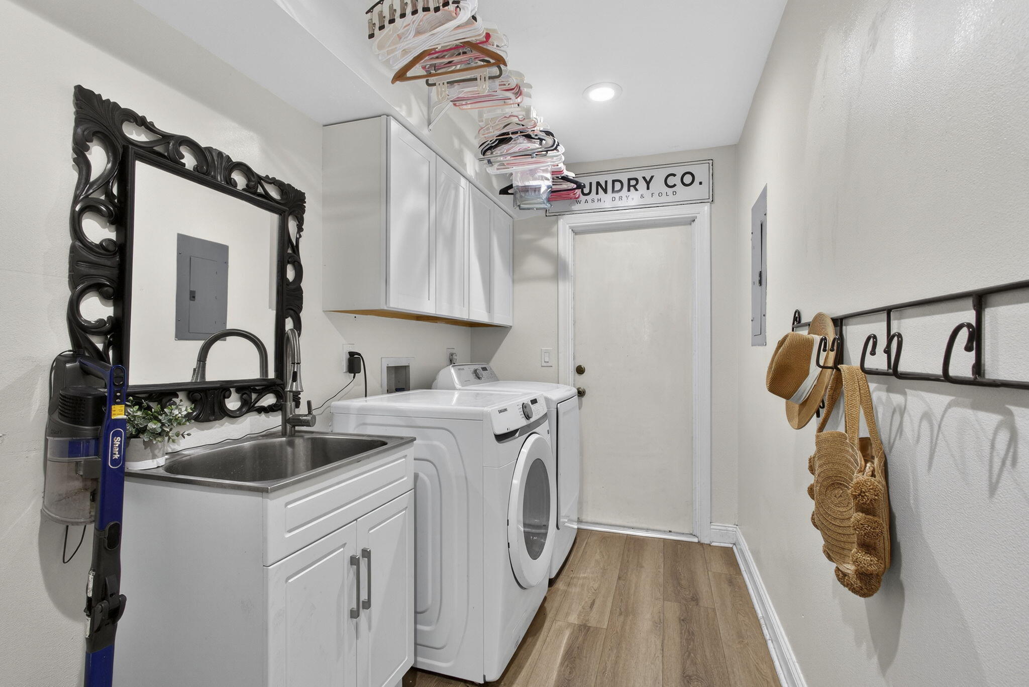 SUGAR POND MANOR OF WELLINGTON - Residential