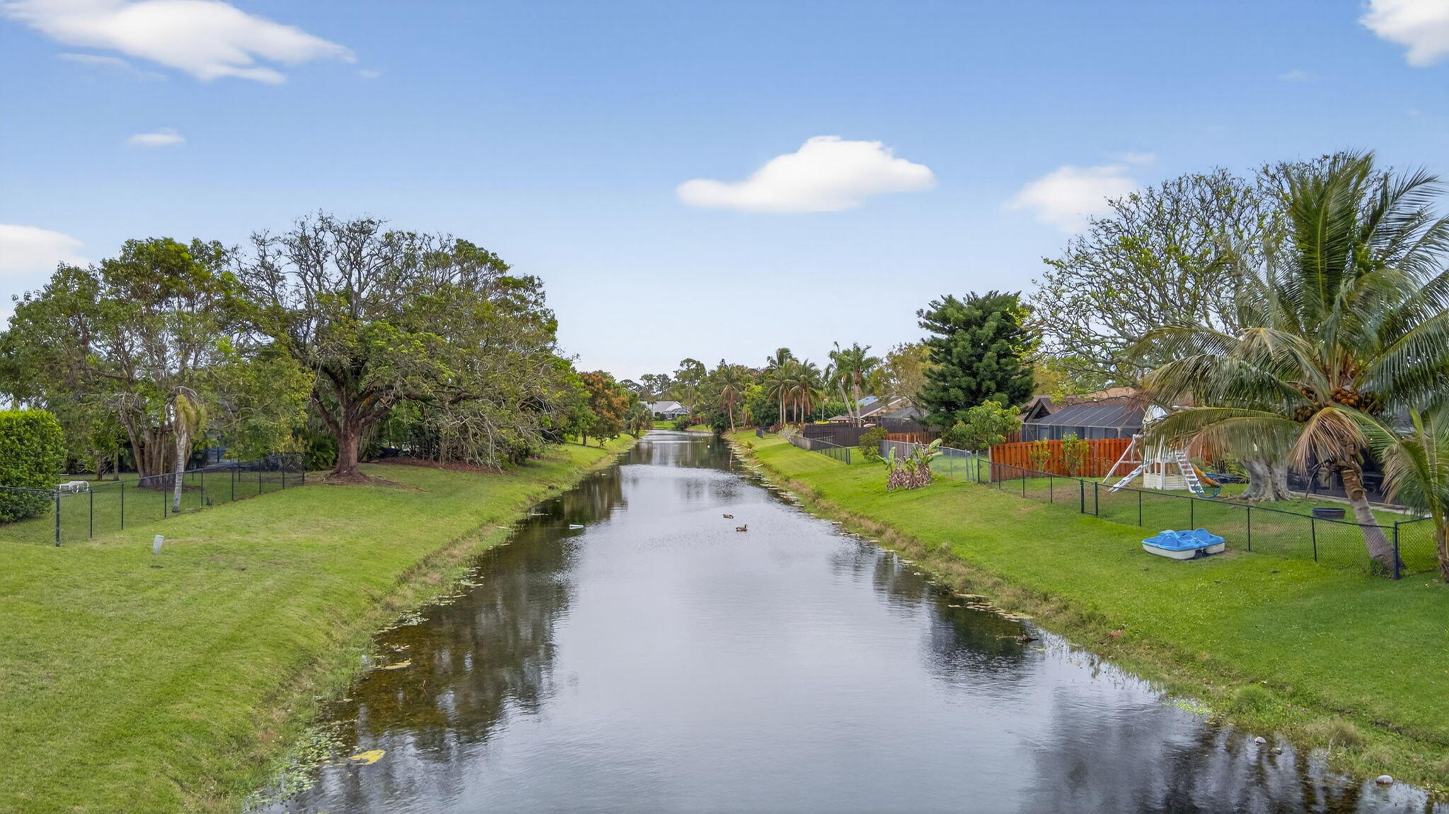 SUGAR POND MANOR OF WELLINGTON - Residential