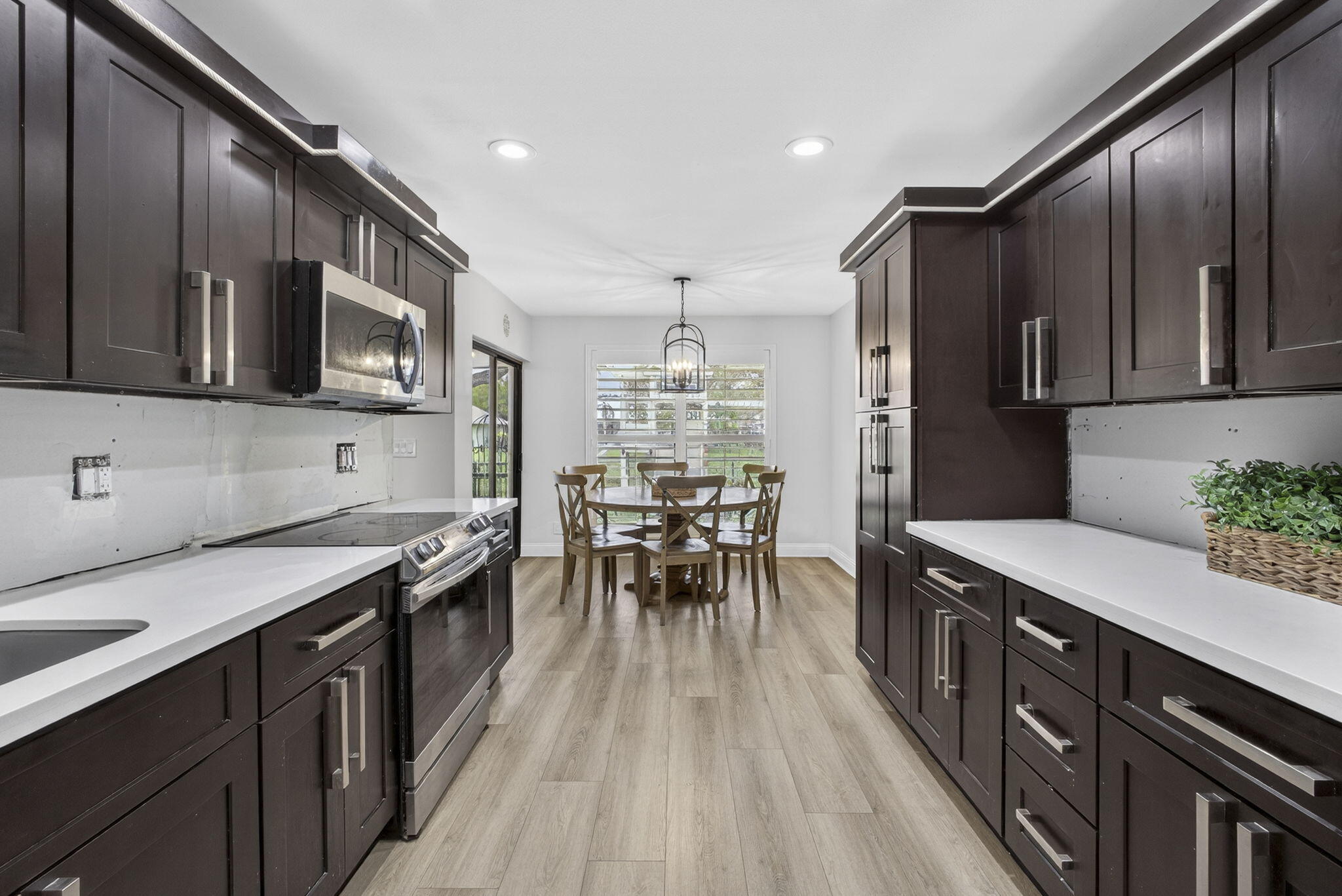 SUGAR POND MANOR OF WELLINGTON - Residential