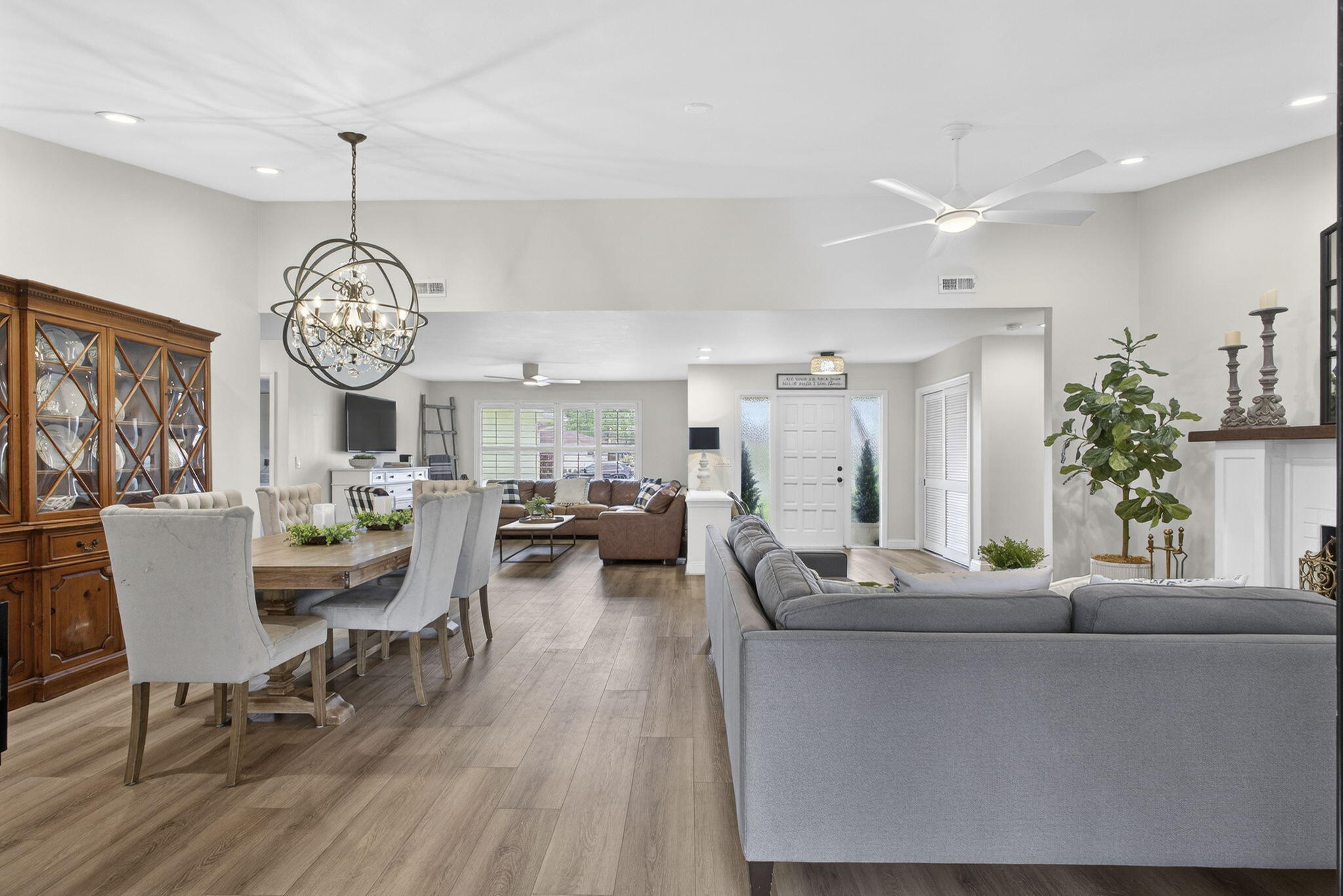 SUGAR POND MANOR OF WELLINGTON - Residential