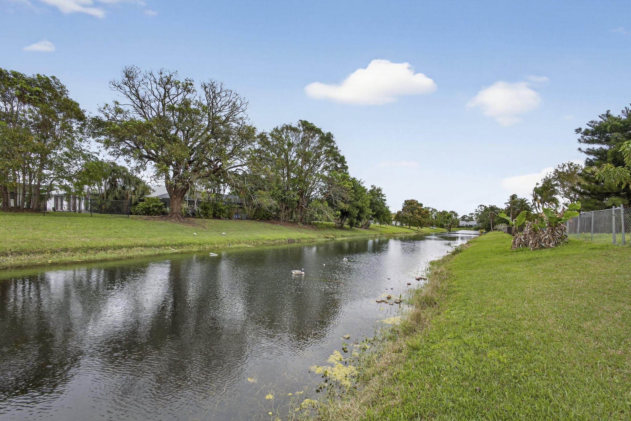 SUGAR POND MANOR OF WELLINGTON - Residential