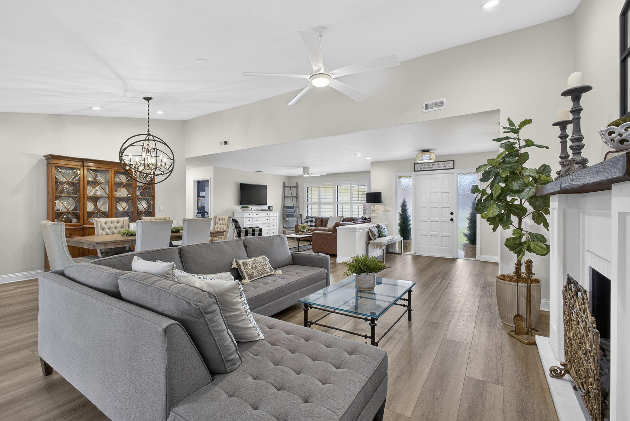 SUGAR POND MANOR OF WELLINGTON - Residential