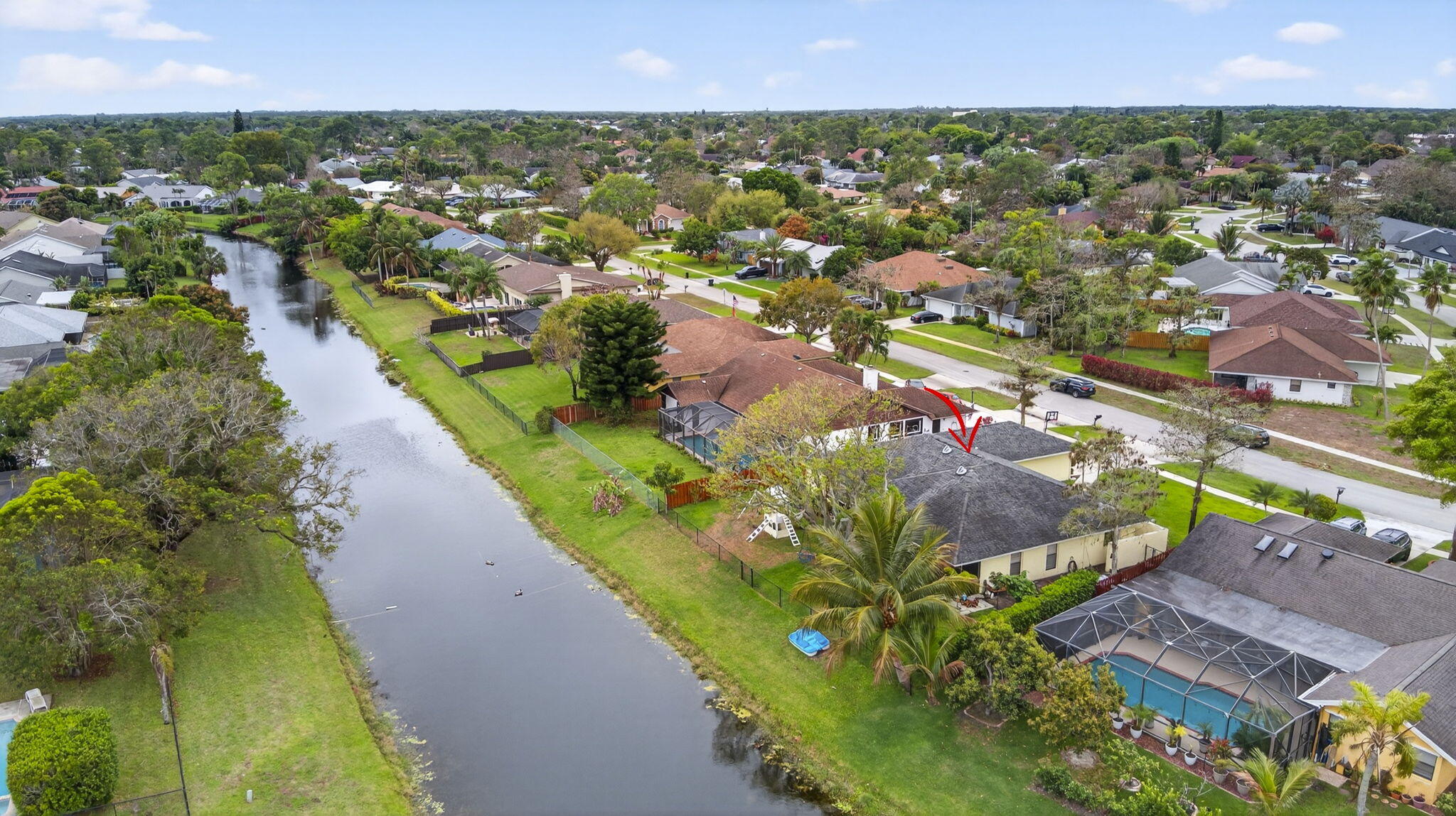 SUGAR POND MANOR OF WELLINGTON - Residential