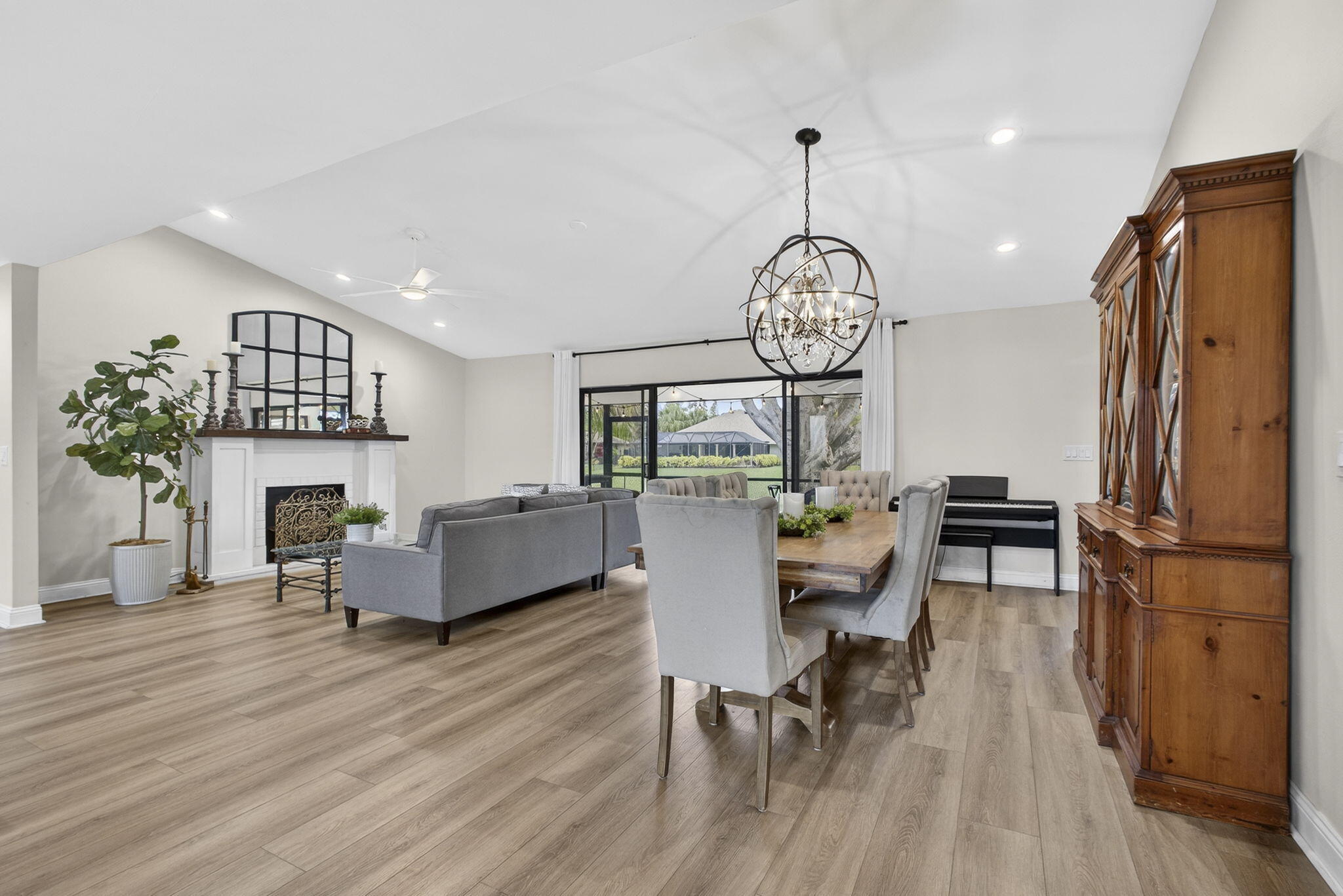 SUGAR POND MANOR OF WELLINGTON - Residential