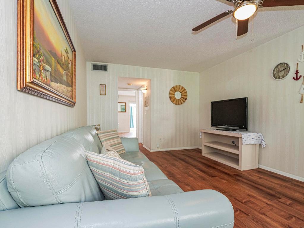 VISTA ROYALE PHASE IV BLDGS 83-111 - Residential