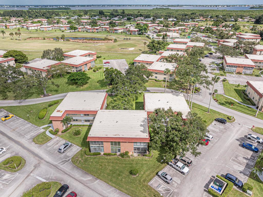 VISTA ROYALE PHASE IV BLDGS 83-111 - Residential