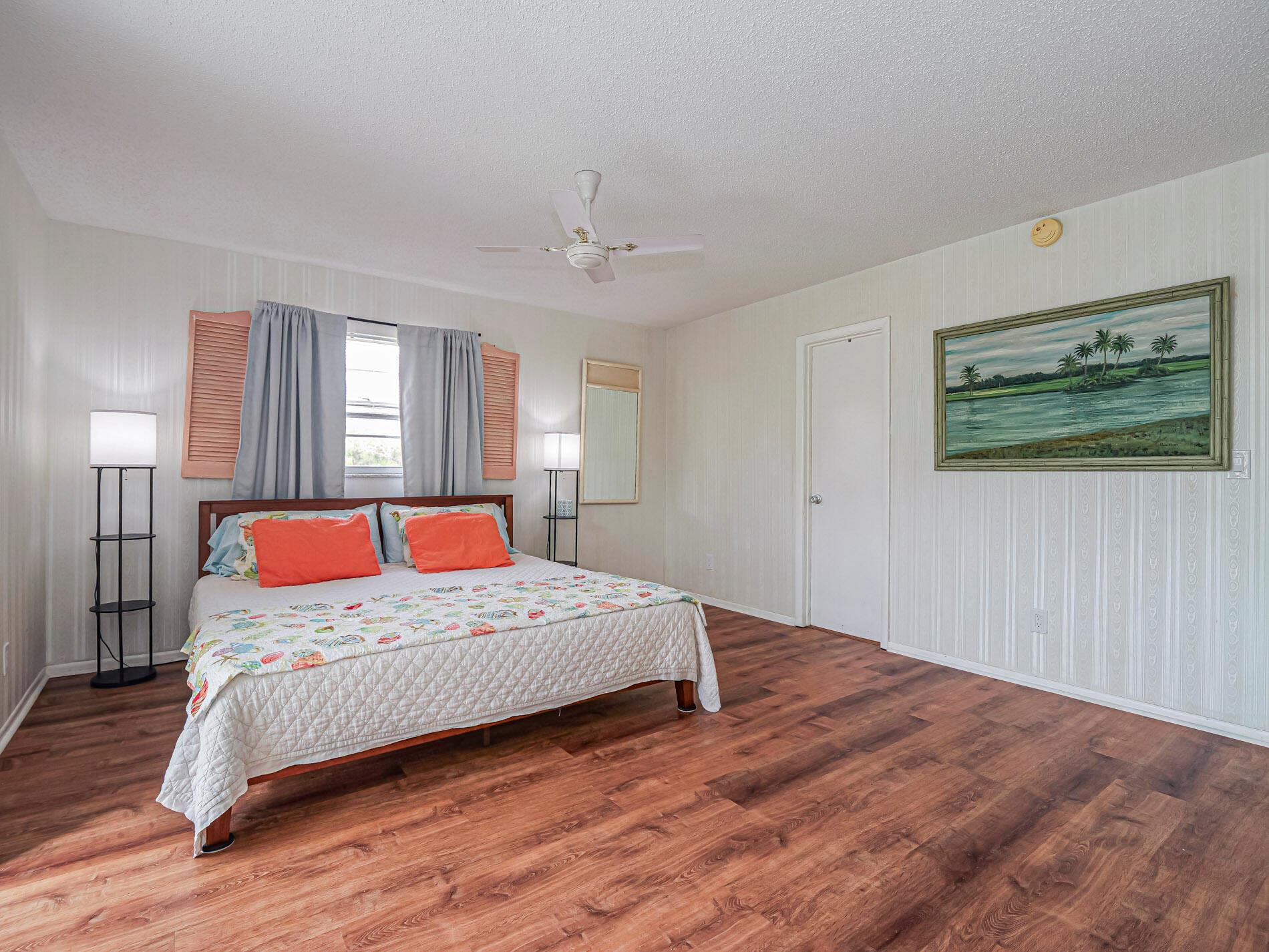 VISTA ROYALE PHASE IV BLD - Residential