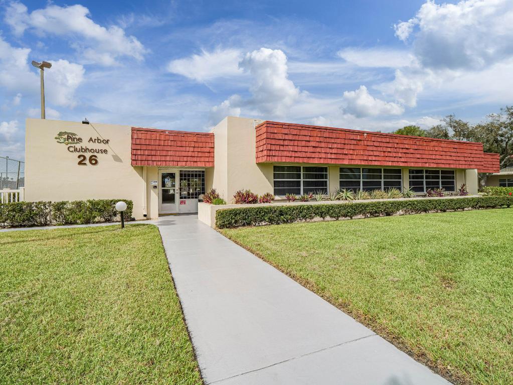 VISTA ROYALE PHASE IV BLDGS 83-111 - Residential