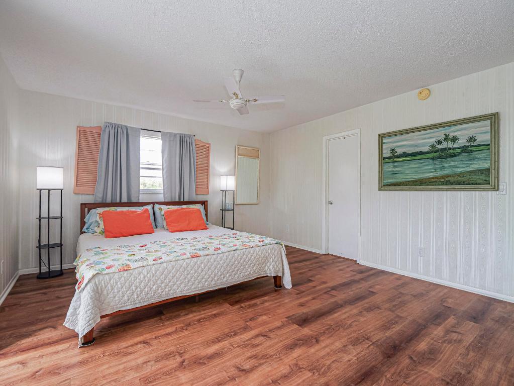 VISTA ROYALE PHASE IV BLDGS 83-111 - Residential